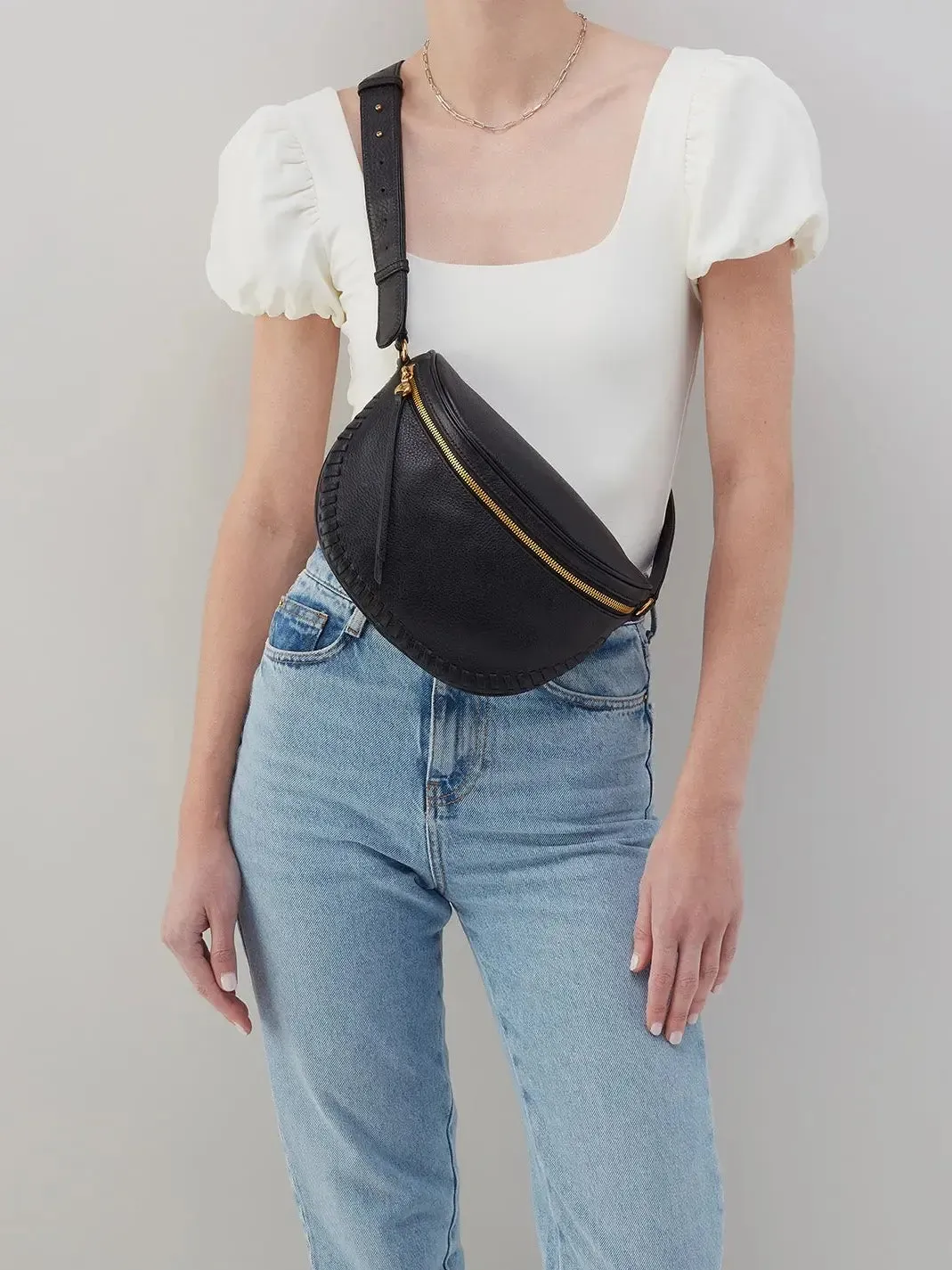 HOBO Juno Belt Bag: Pebbled Leather