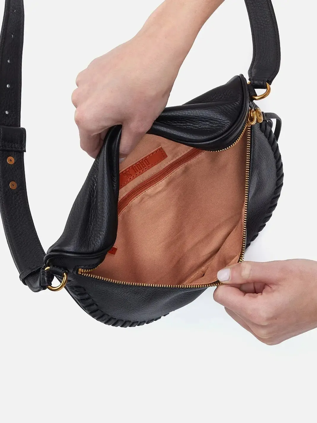 HOBO Juno Belt Bag: Pebbled Leather