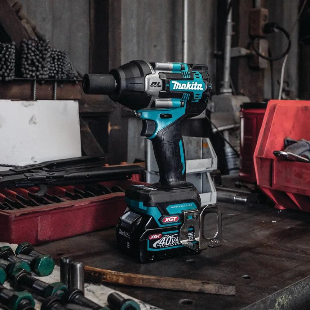 Makita 40V MAX (GWT07D) XGT️ 1/2 In. Square Impact Wrench Kit